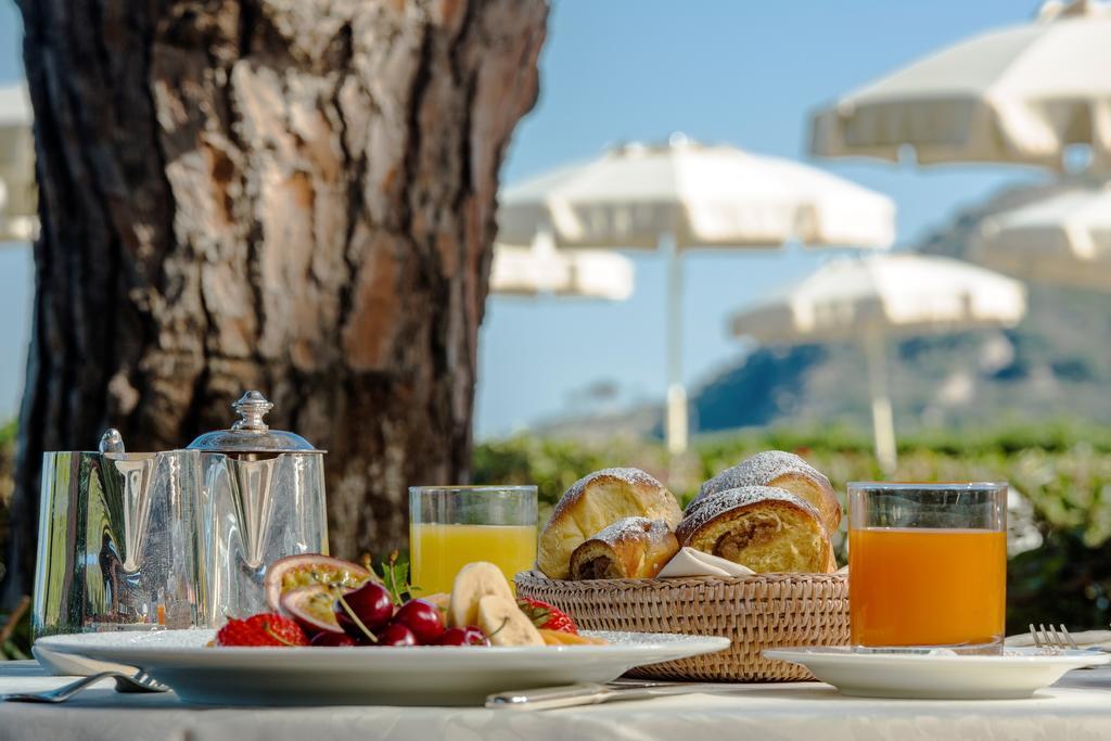 Biodola Hotel 4*